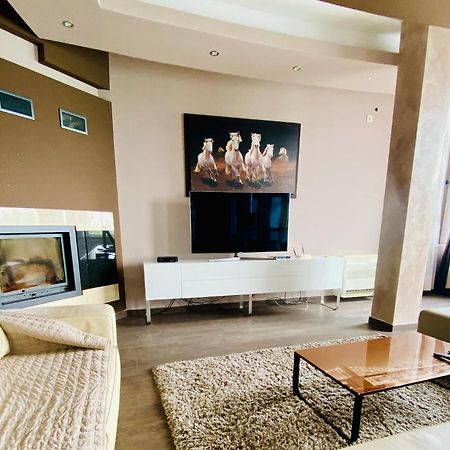 Villa Sunny Side Apartment Skopje Dolno Solnje Buitenkant foto