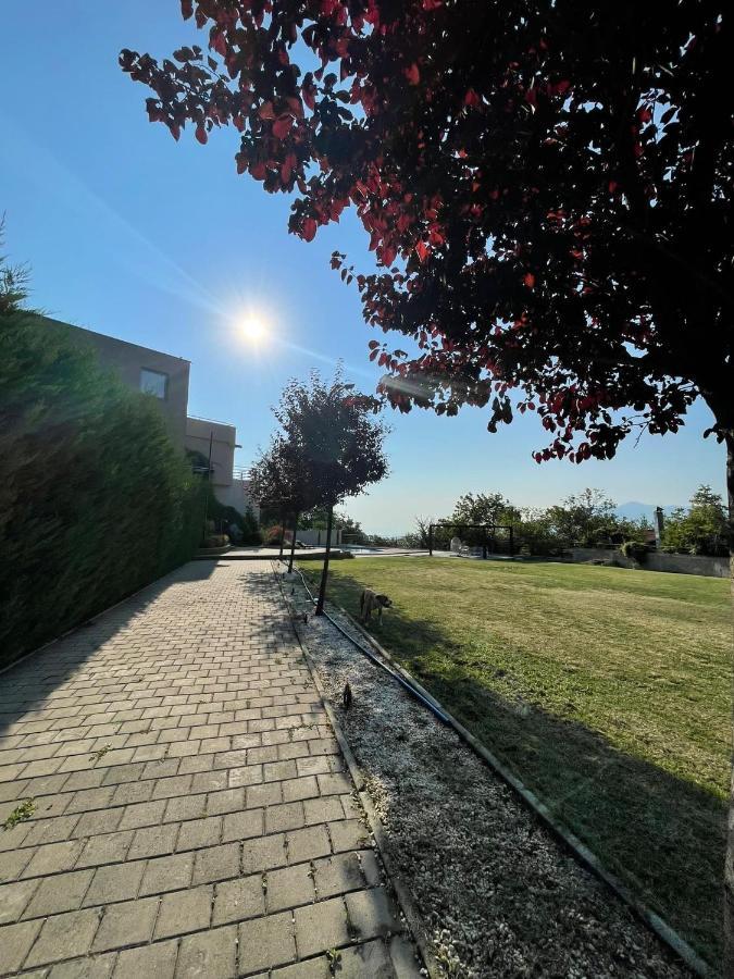Villa Sunny Side Apartment Skopje Dolno Solnje Buitenkant foto