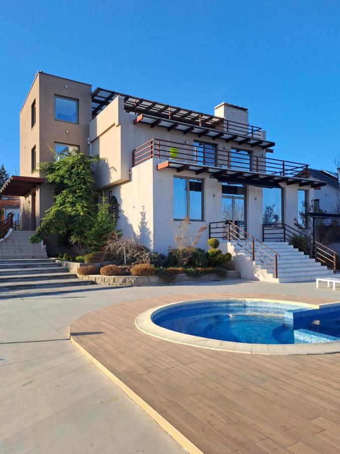 Villa Sunny Side Apartment Skopje Dolno Solnje Buitenkant foto