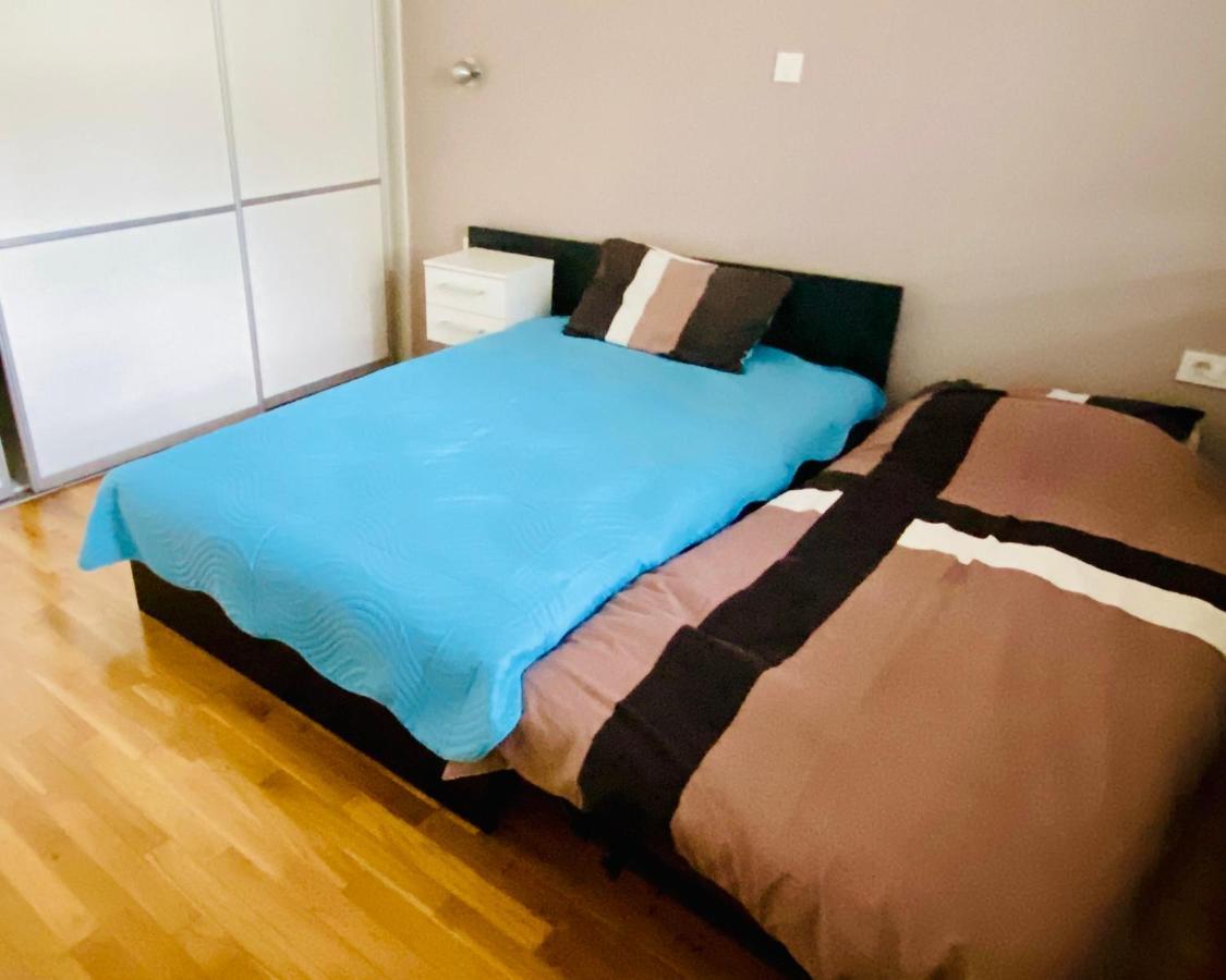 Villa Sunny Side Apartment Skopje Dolno Solnje Buitenkant foto