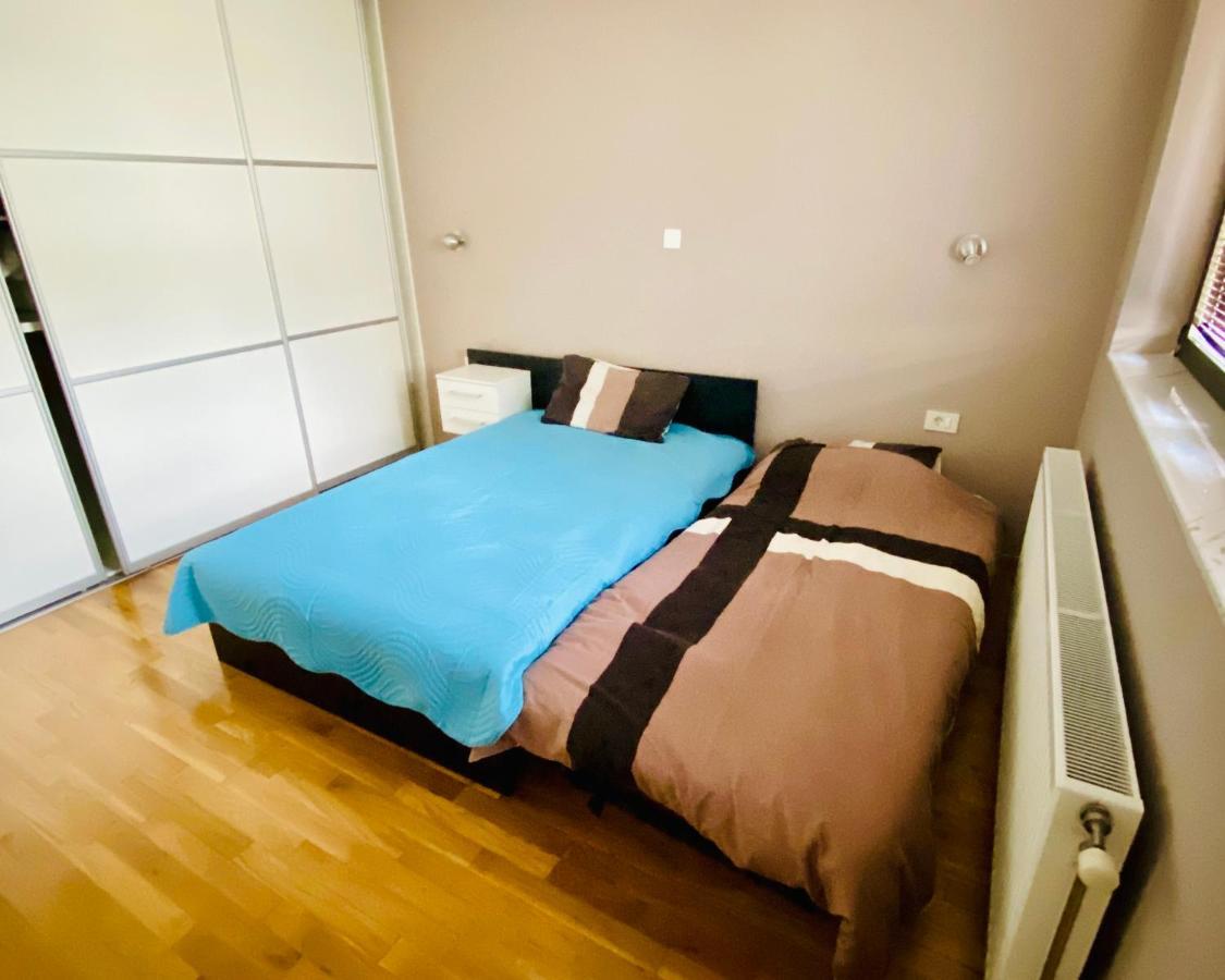 Villa Sunny Side Apartment Skopje Dolno Solnje Buitenkant foto